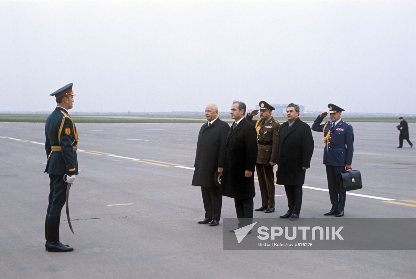 Mohammad-Rezā Shāh Pahlavi visiting USSR