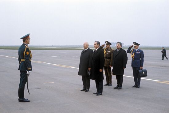 Mohammad-Rezā Shāh Pahlavi visiting USSR