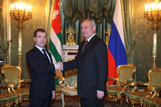 Dmitry Medvedev and Sergei Bagapsh
