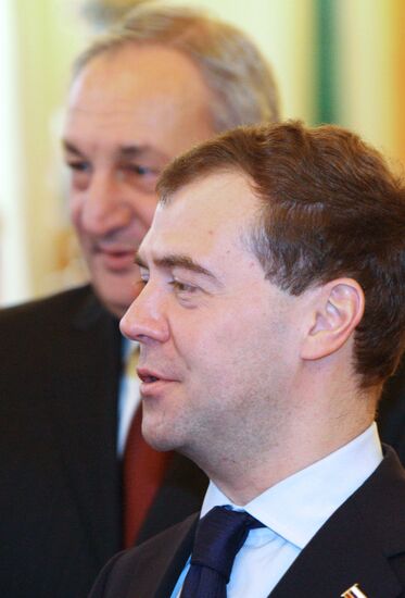Dmitry Medvedev meets with Sergei Bagapsh