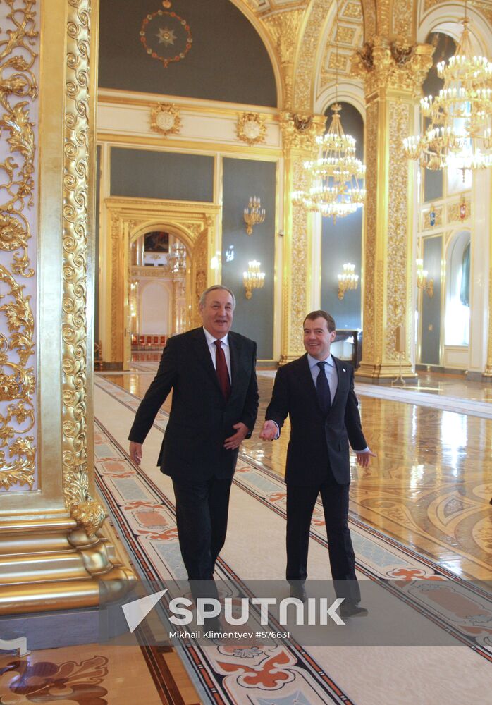Dmitry Medvedev meets with Sergei Bagapsh