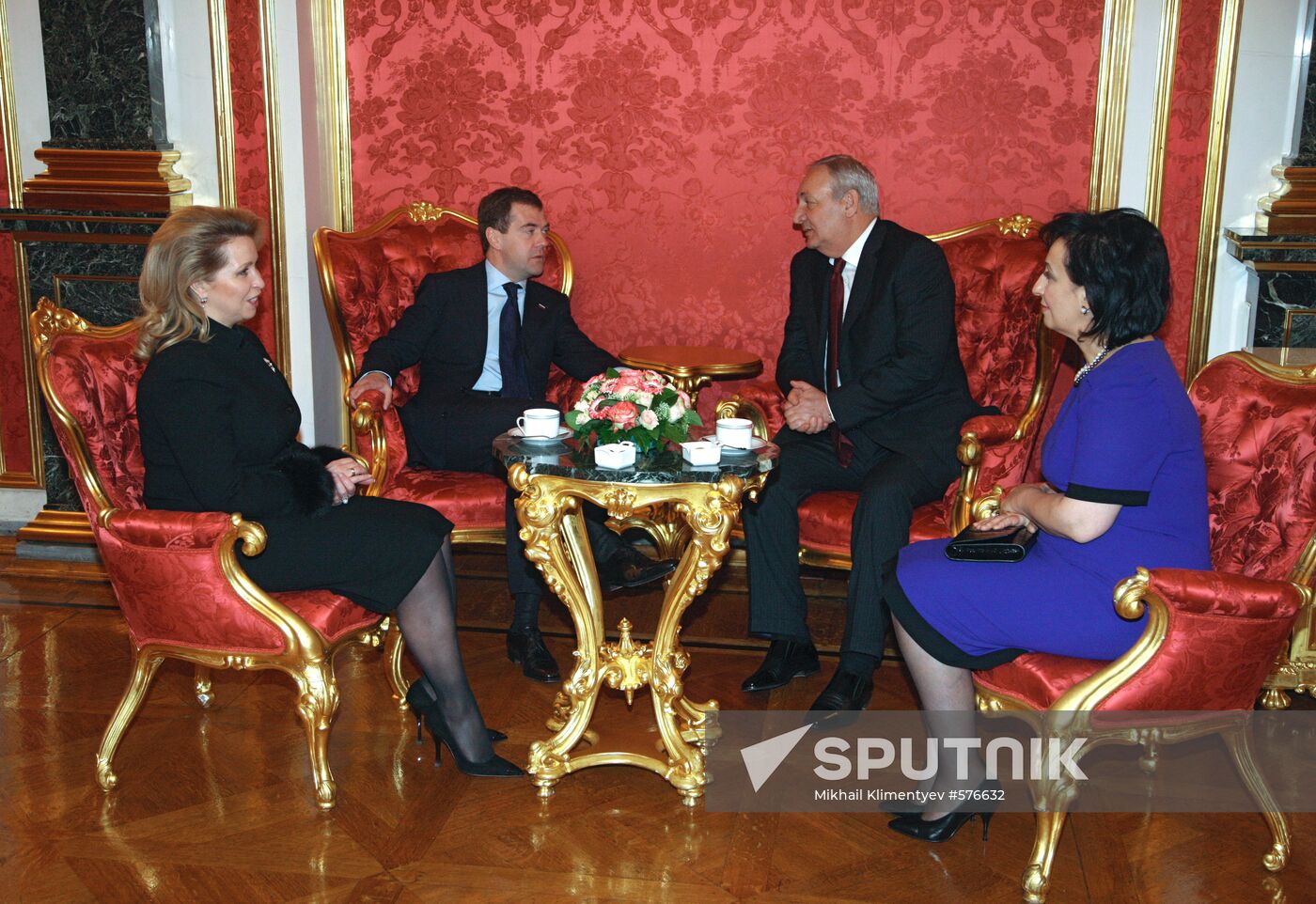 Dmitry Medvedev meets with Sergei Bagapsh