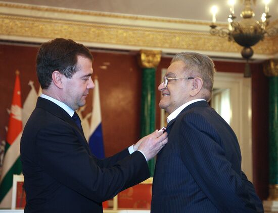 Dmitry Medvedev and Fazil Iskander