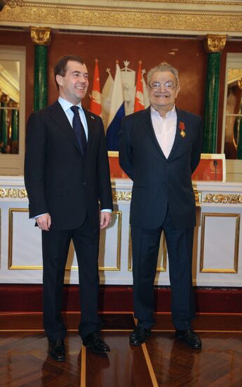 Dmitry Medvedev and Fazil Iskander