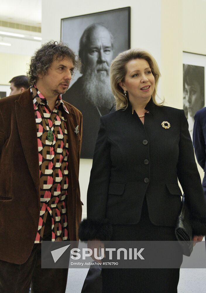 Svetlana Medvedeva attends Sergei Bermenyev's photo exhibition