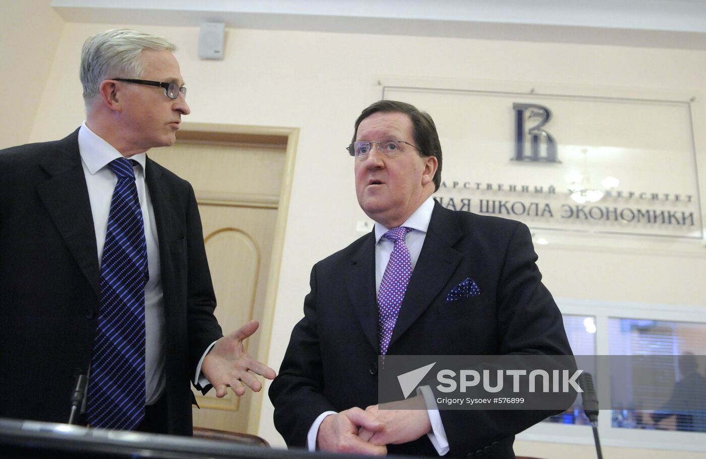 Alexander Shokin and George Robertson
