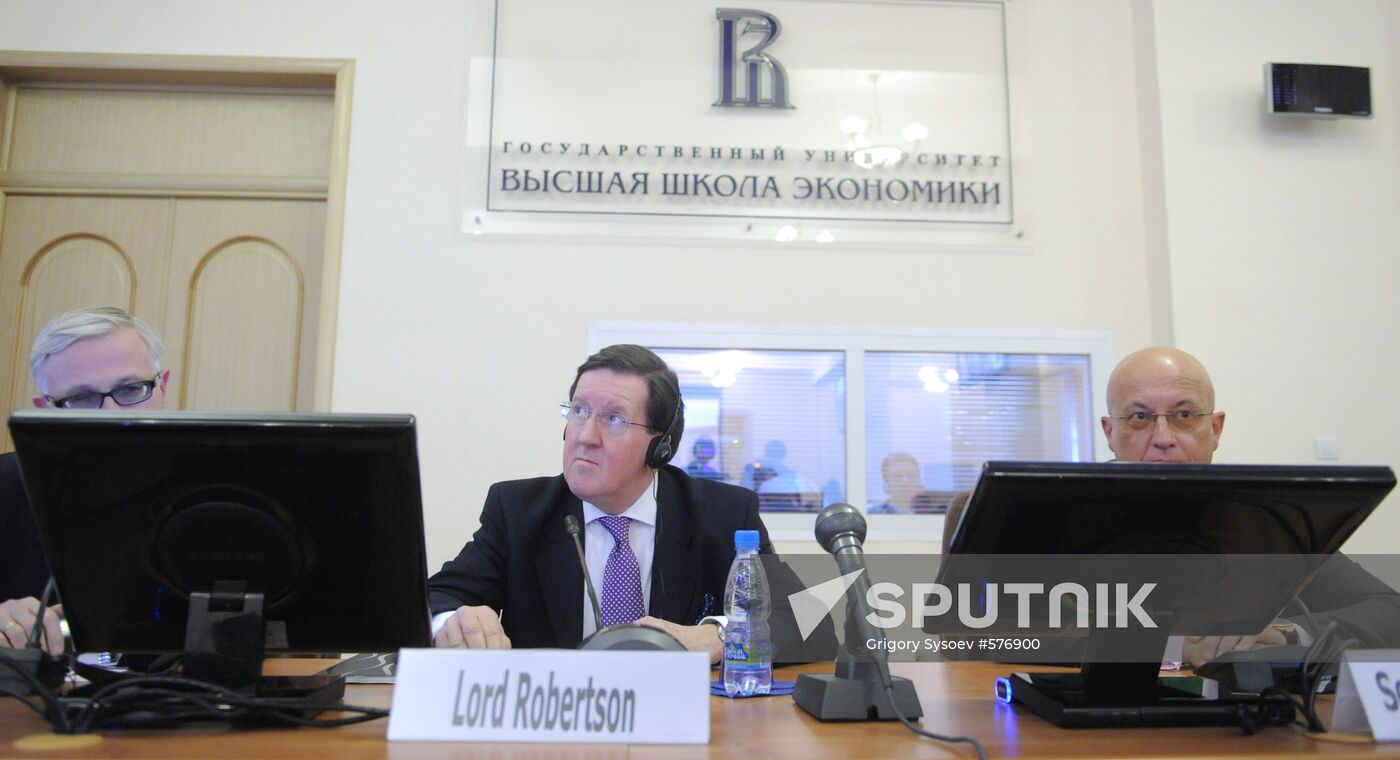 Former UK defense secretary George Robertson delivers lecture