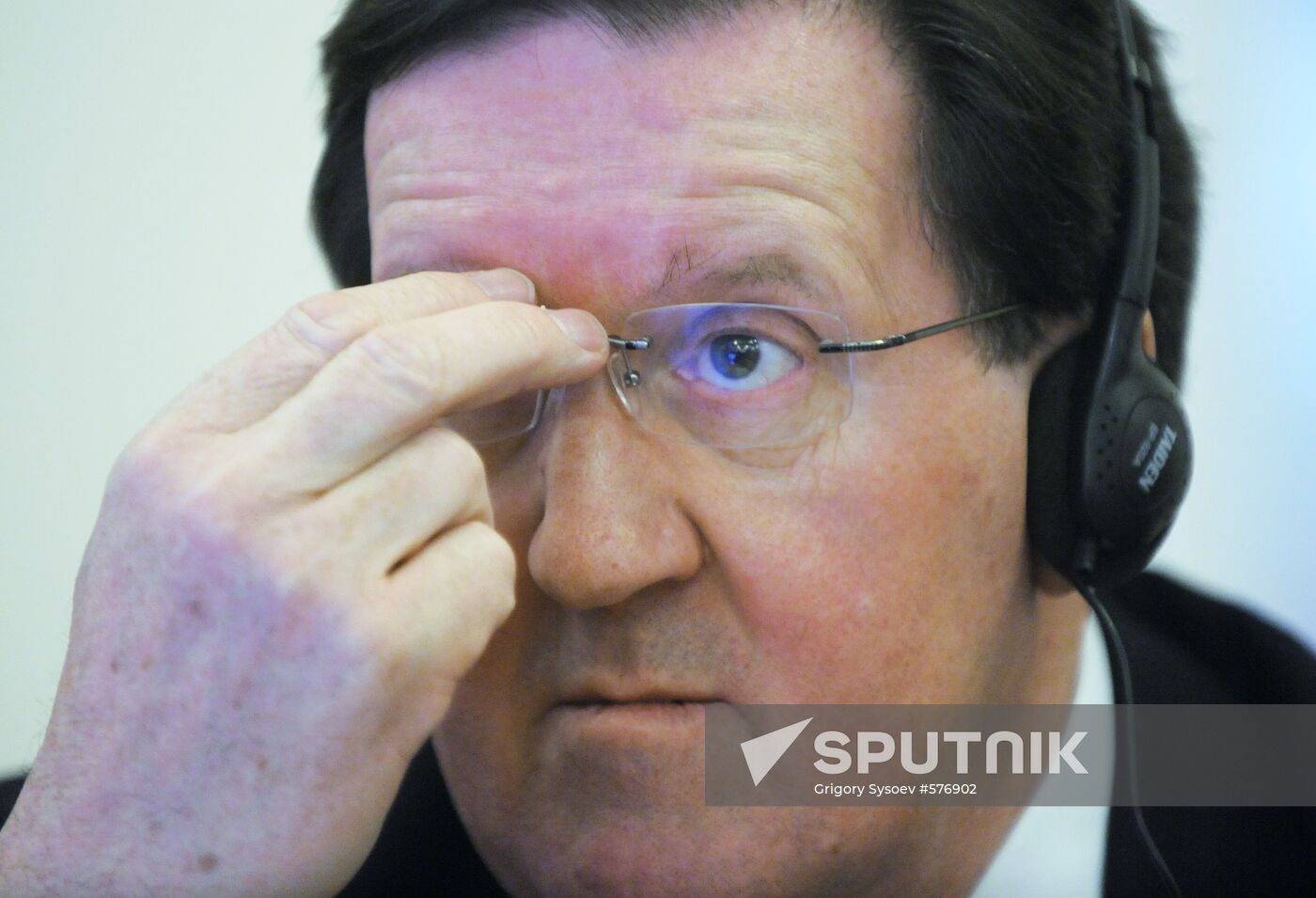 Former UK defense secretary George Robertson delivers lecture