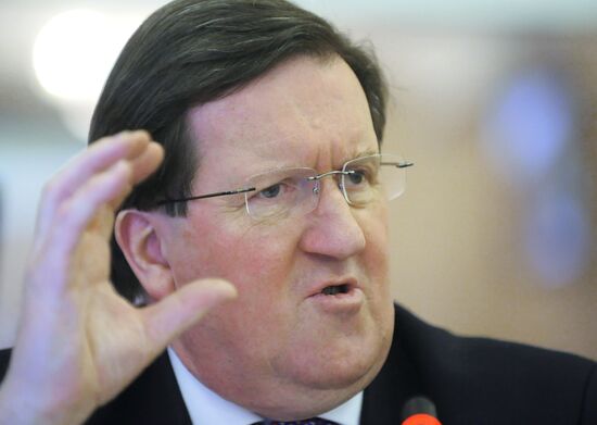 Former UK defense secretary George Robertson delivers lecture