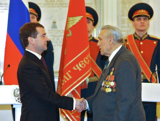 Dmitry Medvedev presents state awards at the Kremlin