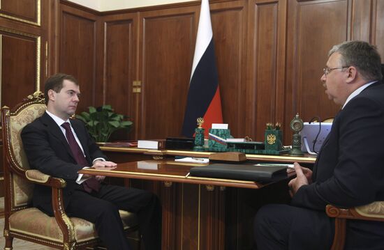 Dmitry Medvedev holds meetings on February 19, 2010