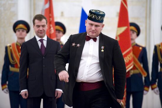 Dmitry Medvedev presents state awards to WWII veterans
