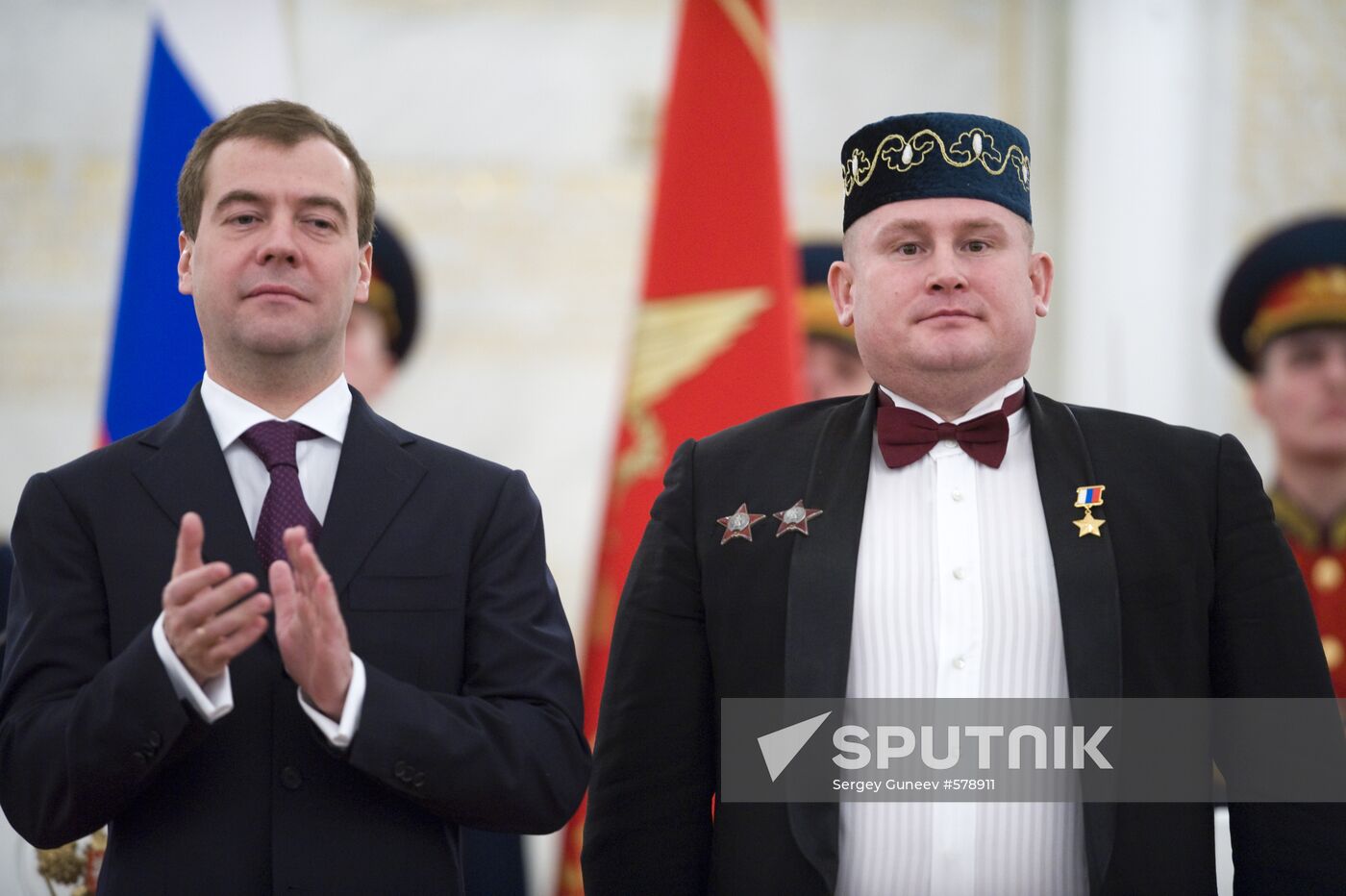 Dmitry Medvedev presents state awards to WWII veterans