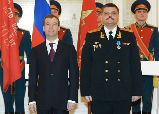 Dmitry Medvedev presents state awards to WWII veterans
