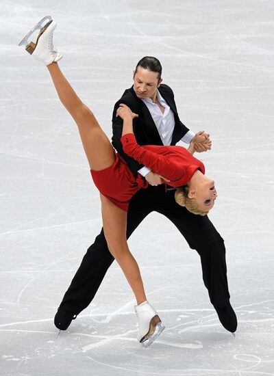 Oksana Domnina and Maxim Shabalin