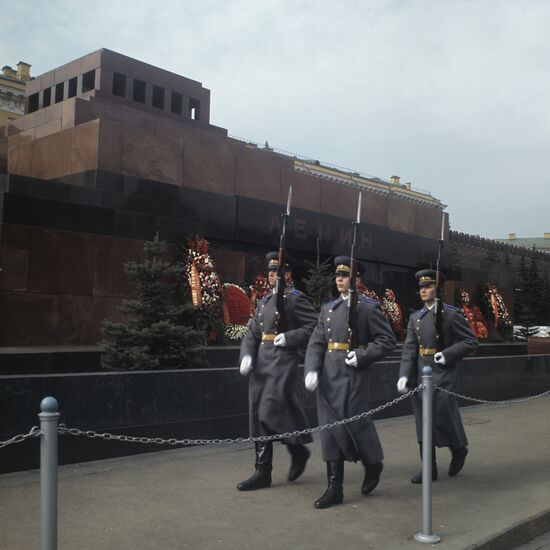 Changing of guard at Lenin Mausoleum