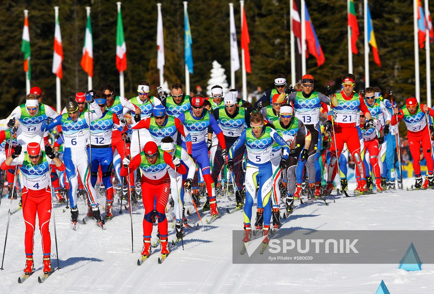 Cross-Country Skiing. Men's 30 km Pursuit