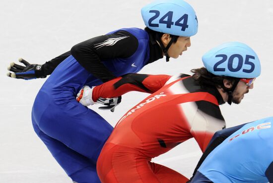 Si-Bak Sung, Charles Hamelin