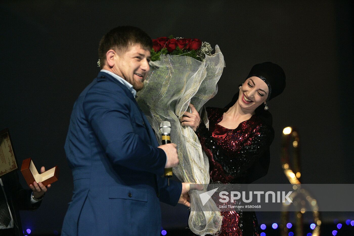 Ramzan Kadyrov, Amina Akhmadova