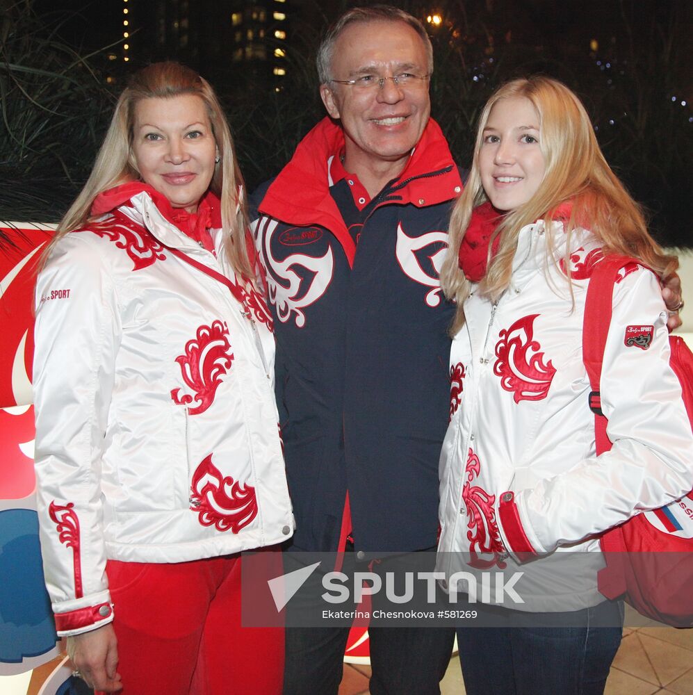 Vyacheslav Fetisov with his wife Lada and daughter Anastasia