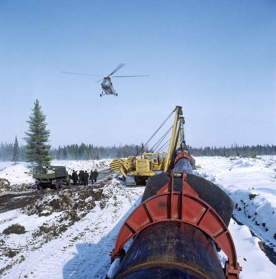 Construction of Nadym-Punga gas pipeline