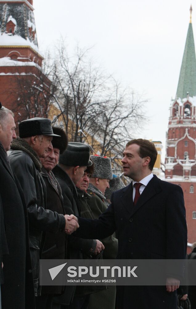 Dmitry Medvedev at Eternal Flame lighting ceremony