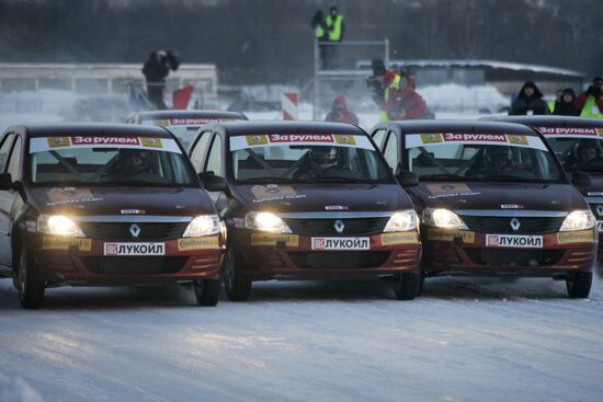 Behind Steering Wheel all-stars car race