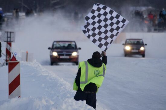 Behind Steering Wheel all-stars car race