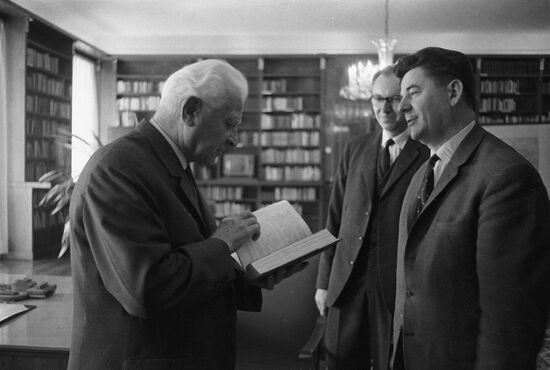 Presenting G. Zhukov's book to Czech President L. Svoboda