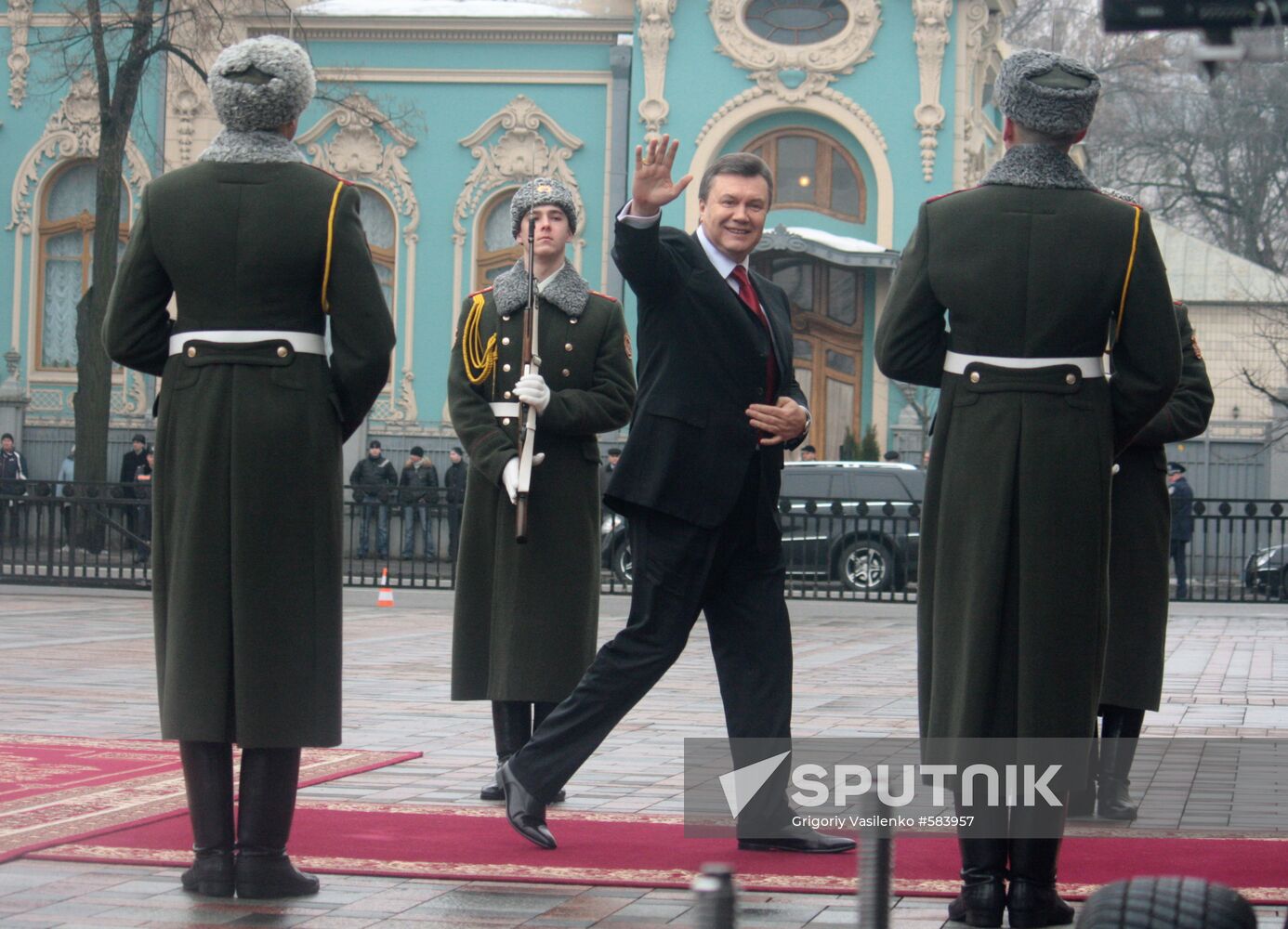 Viktor Yanukovych inagurated as Ukraine President