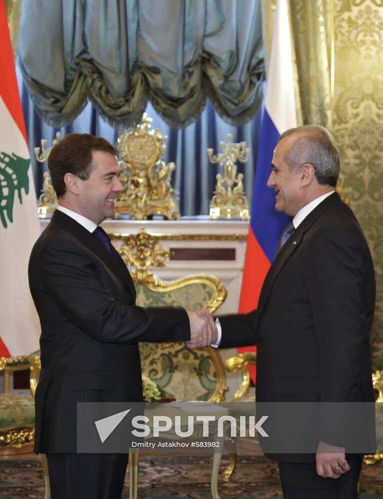 Dmitry Medvedev meets with Michel Suleiman