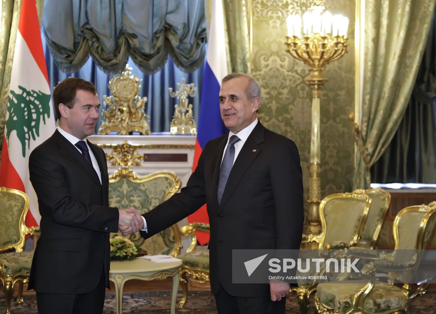Dmitry Medvedev meets with Michel Suleiman