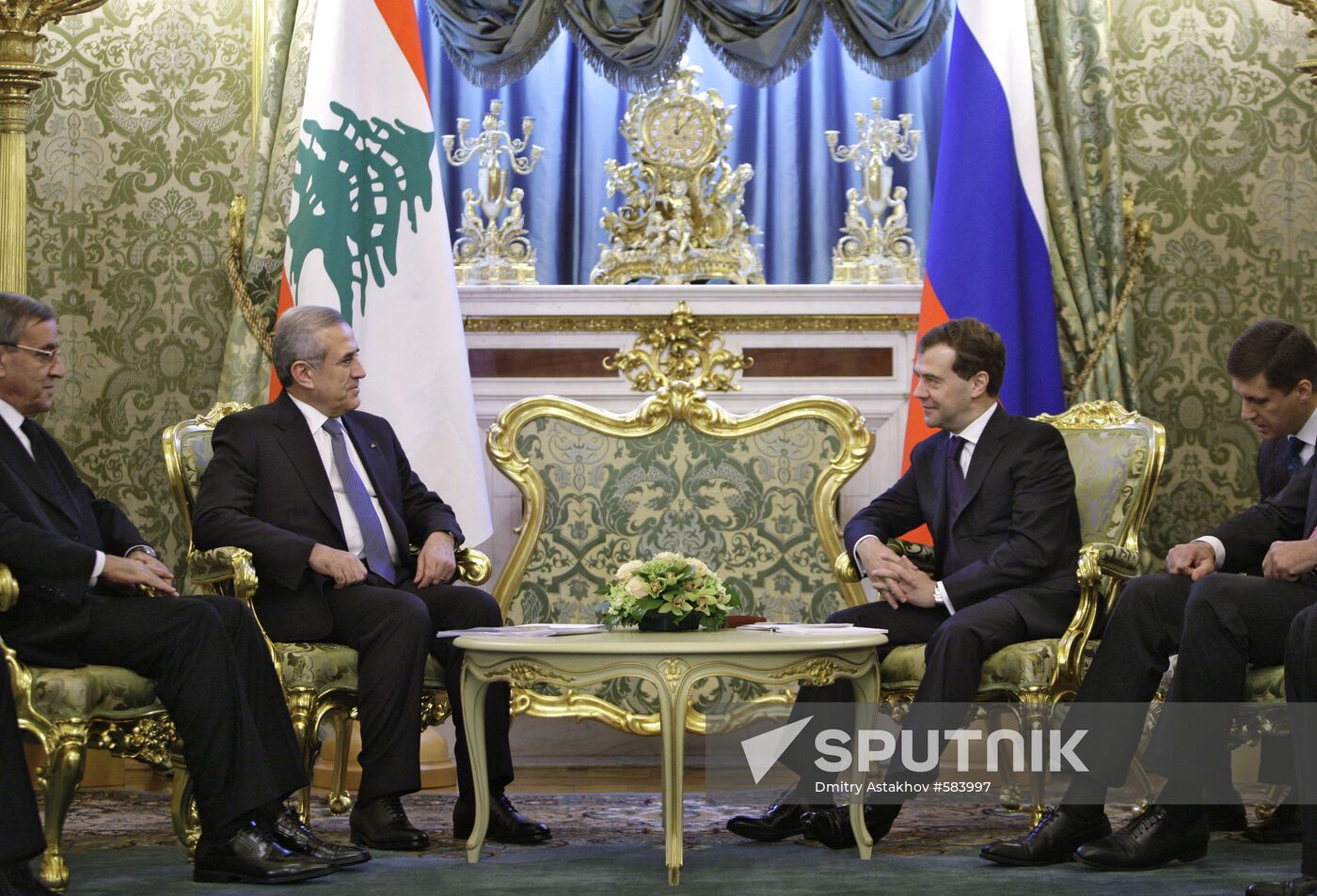 Dmitry Medvedev meets with Michel Suleiman