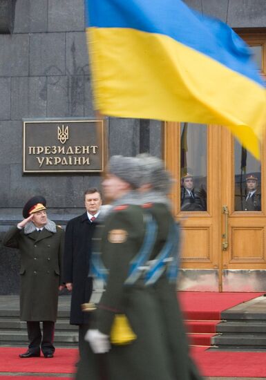 Military honors ceremony for the Ukrainian President