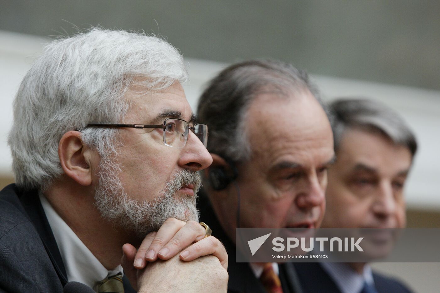 Jean de Gliniasty, Frederic Mitterrand and Alexander Avdeyev