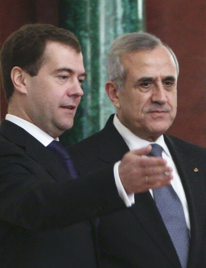 Dmitry Medvedev meets with Michel Suleiman