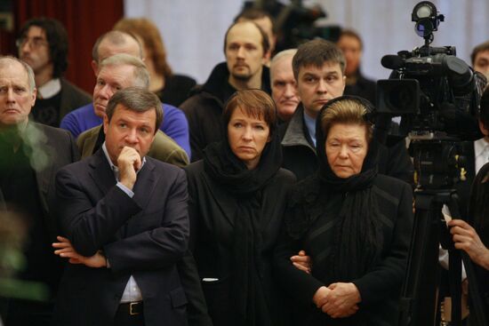 Film director Vladimir Motyl's funeral service in Moscow