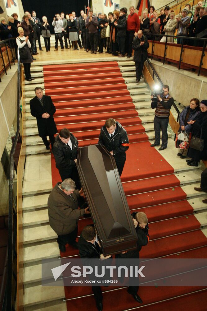 Film director Vladimir Motyl's funeral service in Moscow