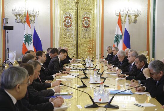 Dmitry Medvedev meets with Michel Suleiman