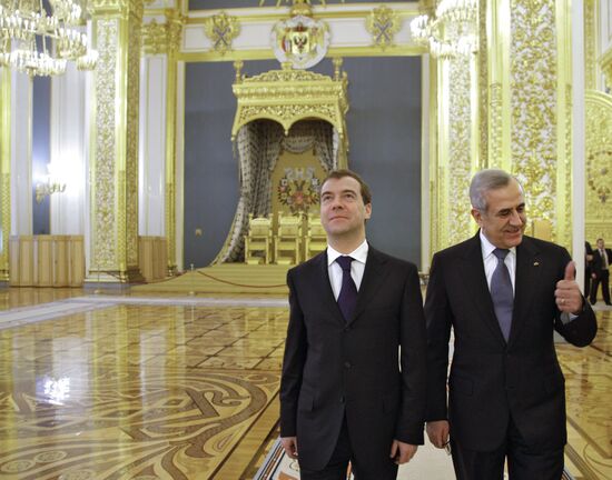 Dmitry Medvedev meets with Michel Suleiman