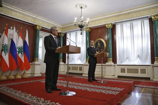 Dmitry Medvedev meets with Michel Suleiman