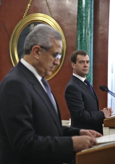 Dmitry Medvedev meets with Michel Suleiman