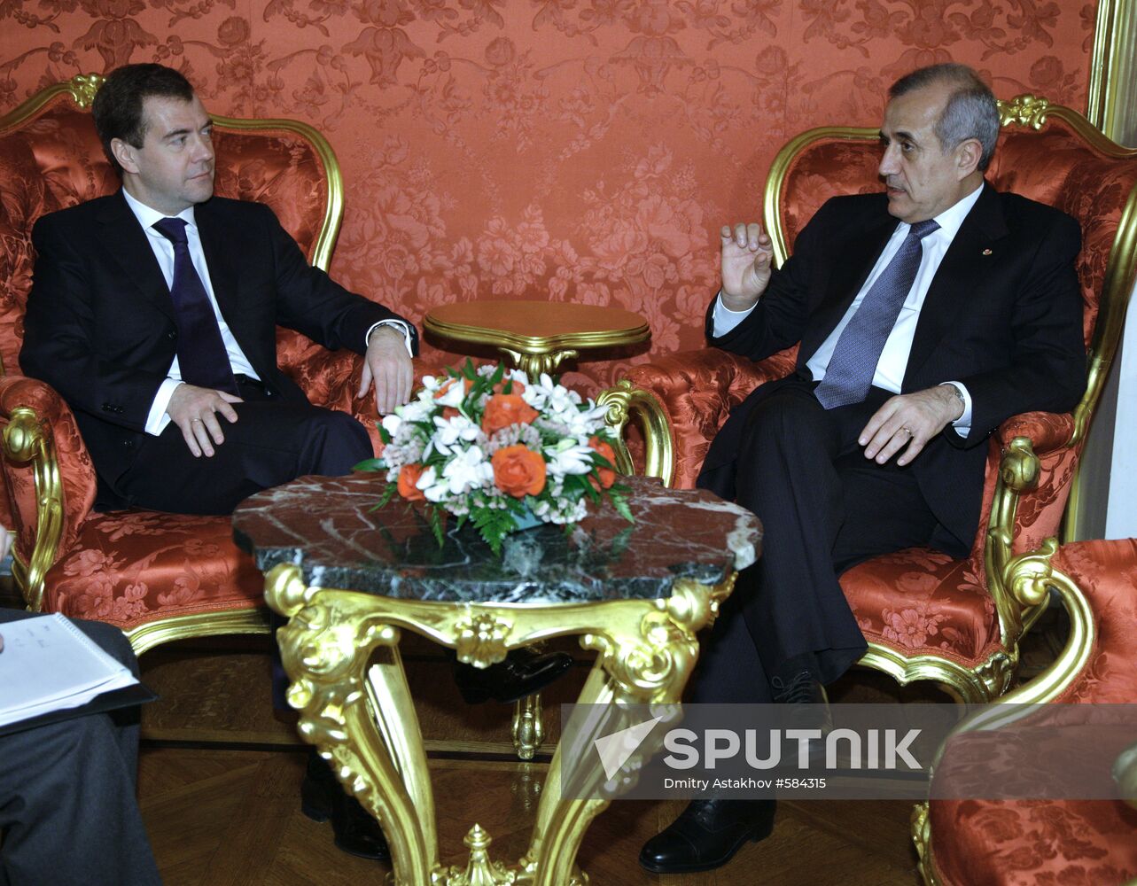 Dmitry Medvedev meets with Michel Suleiman