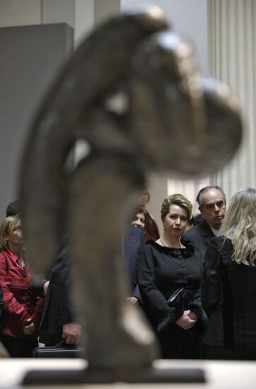 Svetlana Medvedeva attends Picasso. Moscow art exhibition
