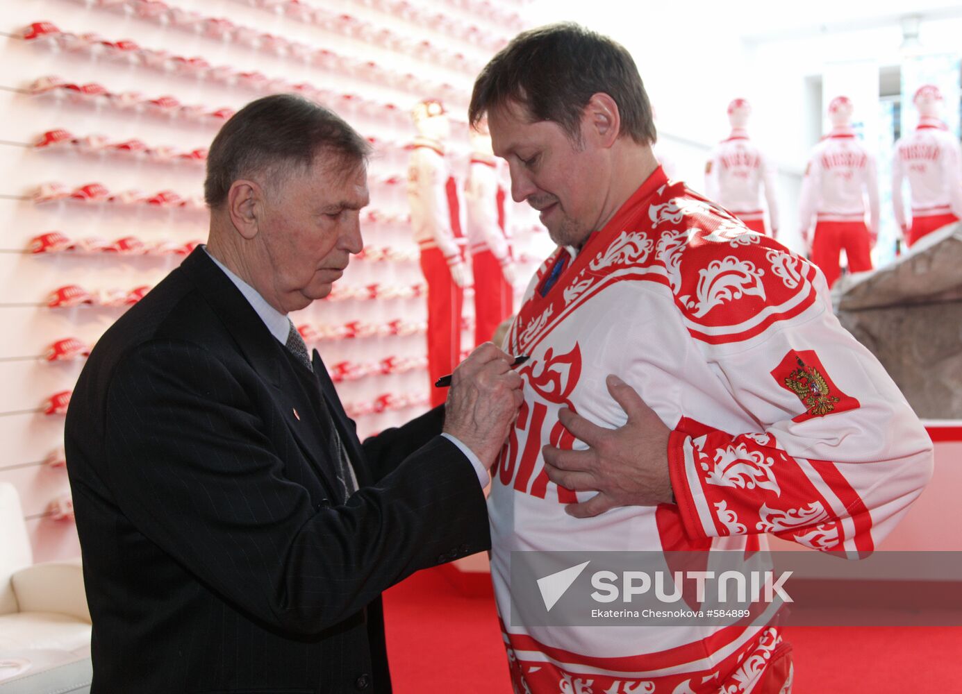 Viktor Tikhonov and Gediminas Taranda