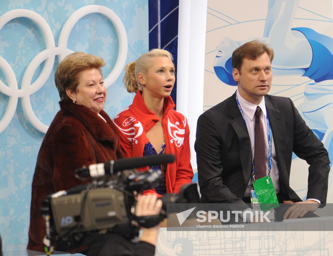 Larisa Seleznyova, Kseniya Makarova and oleg Makarov
