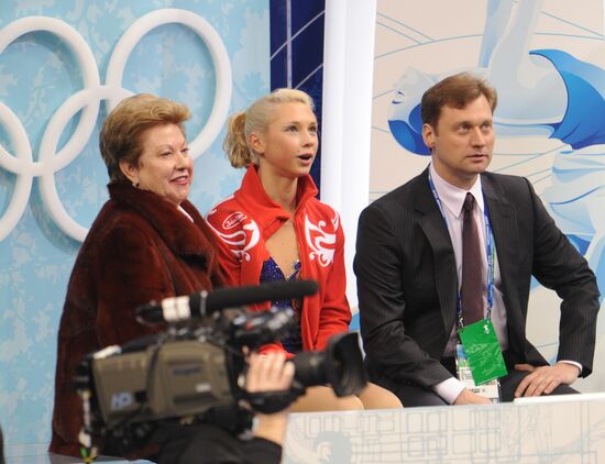 Larisa Seleznyova, Kseniya Makarova and oleg Makarov