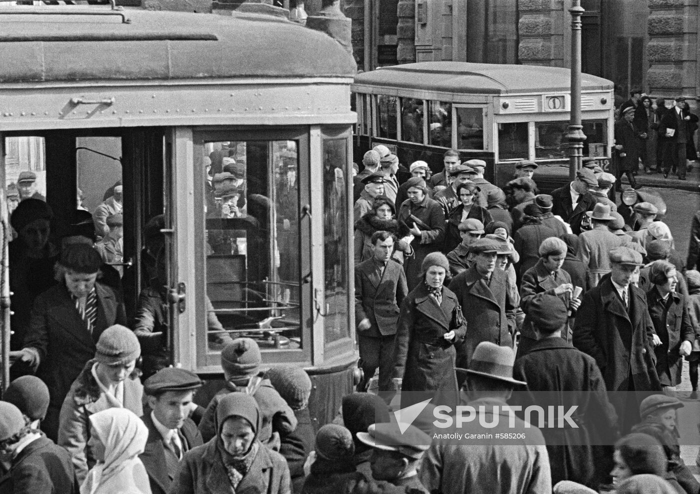 Muscovites on a street