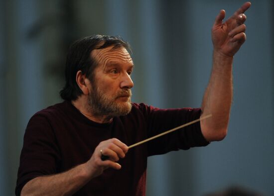 Conductor Maxim Shostakovich
