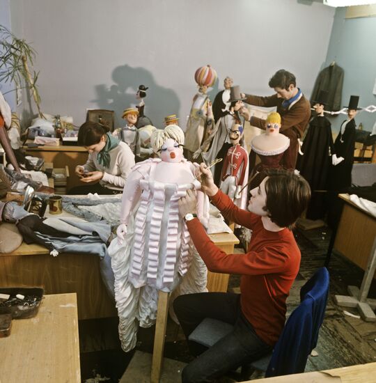 Puppet-making shop